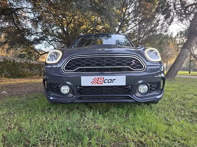 Usado Mini John Cooper Works Countryman 190 HP (139 kW) 2018 Cinza antracite SUV