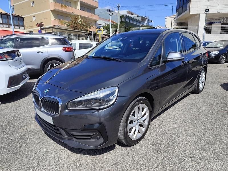 Cinza Usado 2020 BMW 225 Active Tourer Advantage Monovolume | € 17.950 - Imagem 1/4