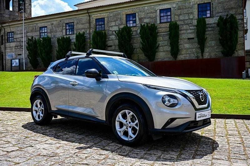Cinza Usado 2020 Nissan Juke N-Connecta SUV | € 17.900 (Preço justo) - Imagem 1/4