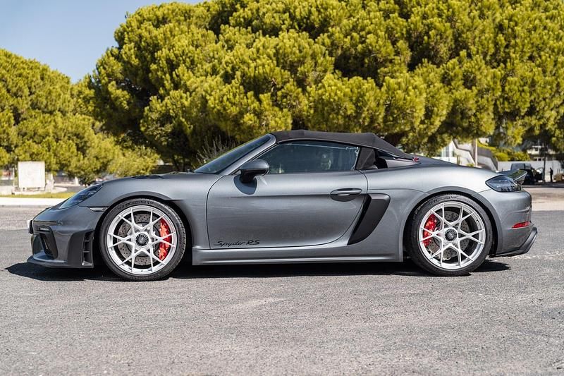 Usado Porsche 718 500 HP (367 kW) 2024 Cinza Cabrios