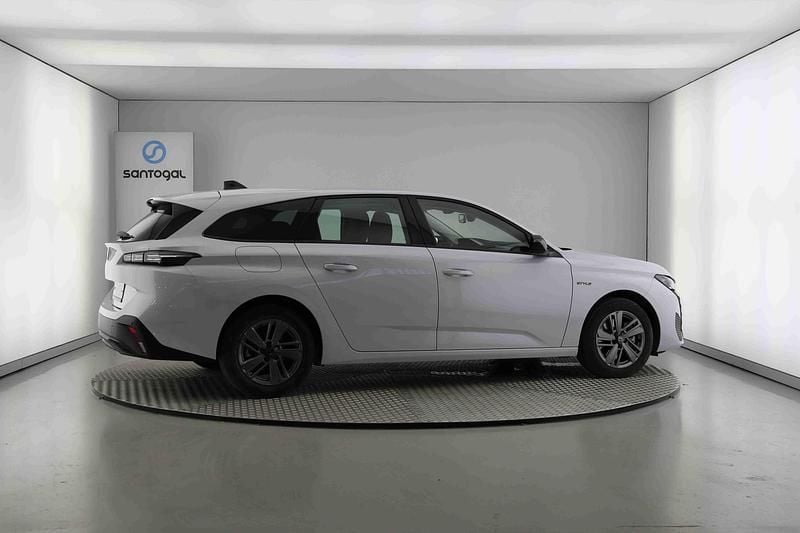 Usado Peugeot 308 SW Style 136 HP (100 kW) 2025 Branco Carrinha