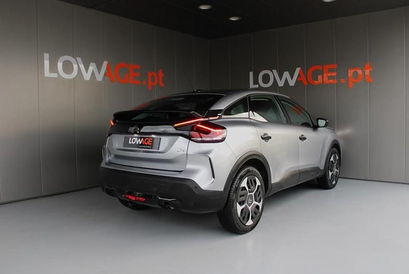 Usado Citroën C4 131 HP (96 kW) 2022 Cinzento