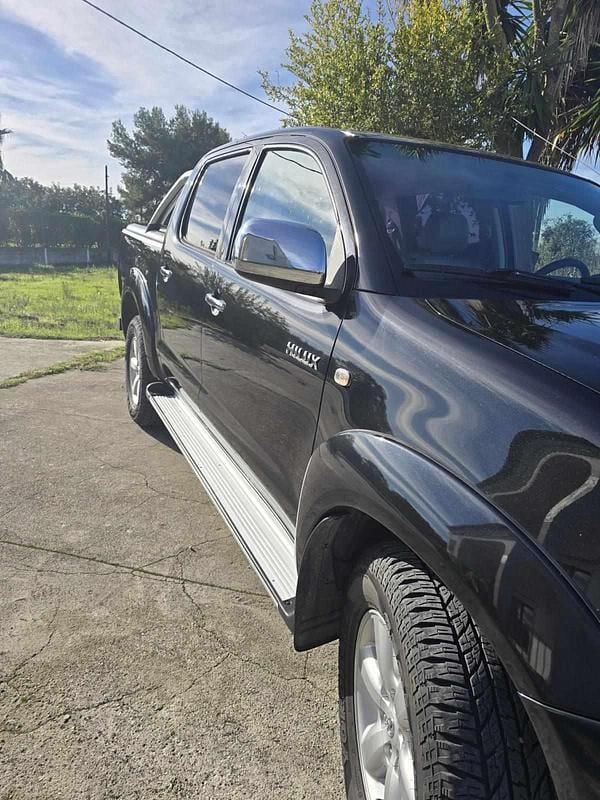 Usado Toyota HiLux 171 HP (125 kW) 2009 Preto Pickup