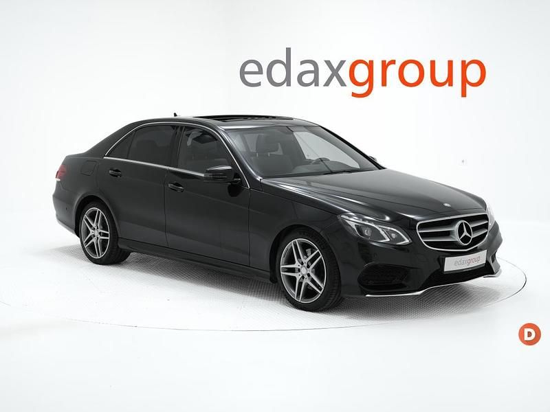 Preto Usado 2014 Mercedes E300 Avantgarde Sedan | € 14.990 - Imagem 1/4