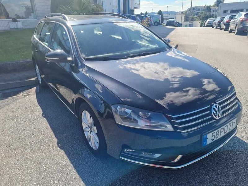 Usado VW Passat 105 HP (77 kW) 2011 Preto Carrinha