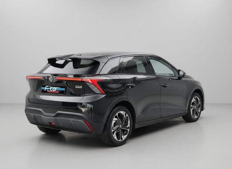 Usado MG MG4 EV 150 kW (204 HP) 2024 Preto Citadino