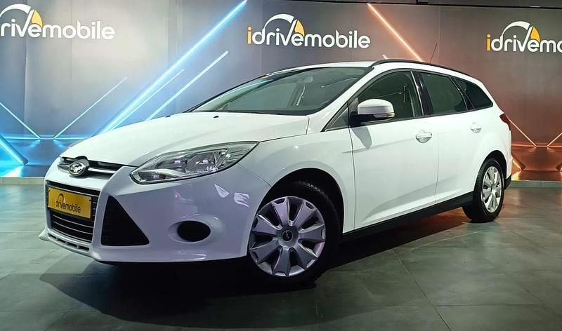 Branco Usado 2014 Ford Focus Ambiente | € 8.900 (Bom preço) - Imagem 1/4