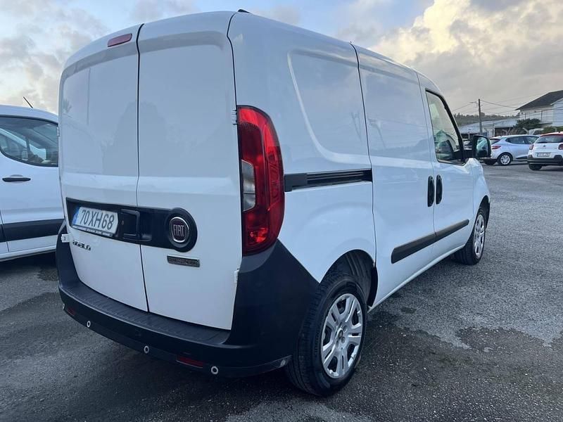 Usado Fiat Doblò 95 HP (69 kW) 2019 Branco Monovolume
