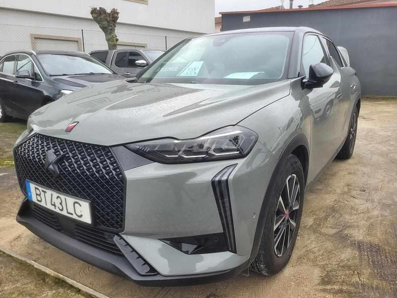 Usado DS Automobiles DS3 Crossback E-Tense 100 kW (136 HP) 2024 Cinzento SUV