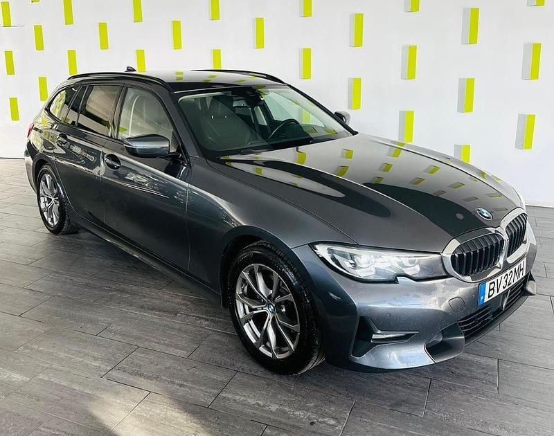 Cinza Usado 2021 BMW 320 Performance Carrinha | € 25.900 (Preço justo) - Imagem 1/4