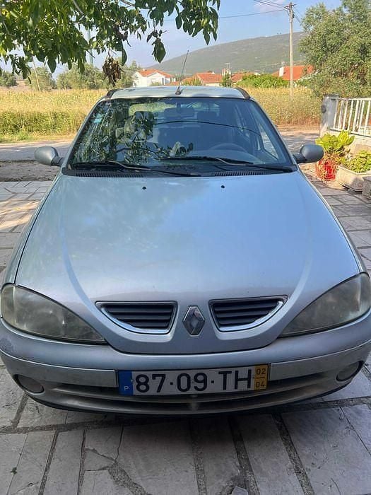 Usado 2002 Renault Mégane II Sedan | € 1.300 - Imagem 1/4