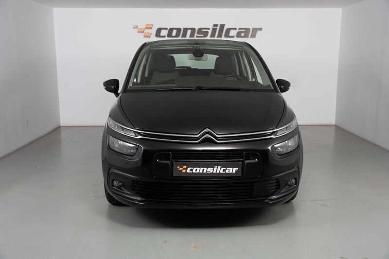 Preto Usado 2018 Citroën C4 Feel Monovolume | € 12.980 (Bom preço) - Imagem 1/4