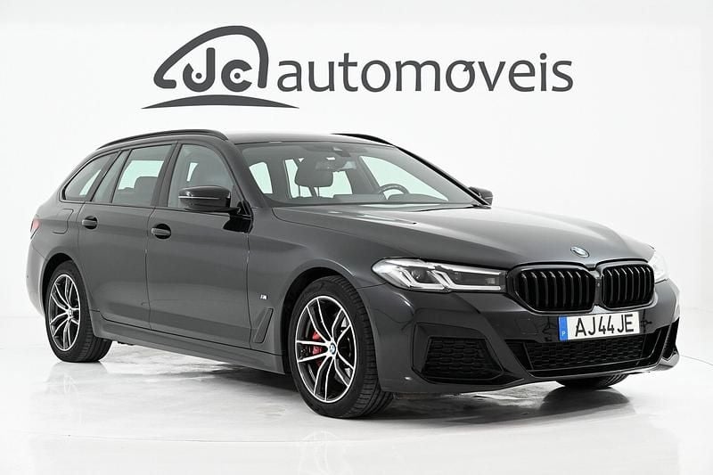 Preto Usado 2021 BMW 520 Carrinha | € 36.900 - Imagem 1/4