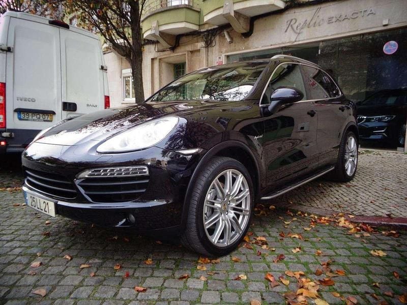 Preto Usado 2010 Porsche Cayenne SUV | € 25.950 (Preço justo) - Imagem 1/4