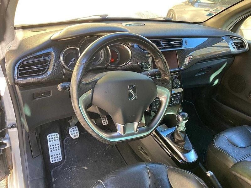 Usado Citroën DS3 110 HP (80 kW) 2010 Citadino