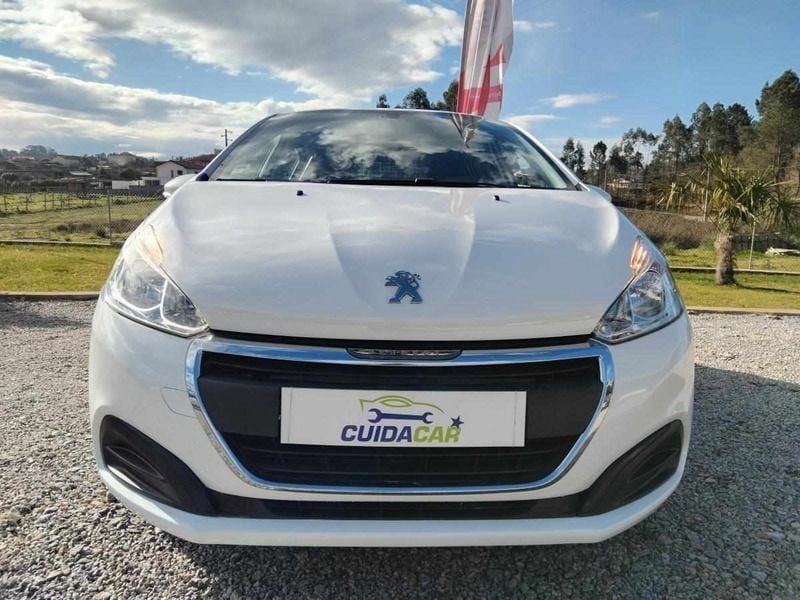 Usado Peugeot 208 102 HP (75 kW) 2019 Branco Citadino