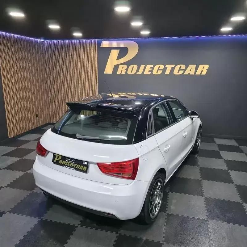 Usado Audi A1 Sportback Business 105 HP (77 kW) 2013 Branco Citadino