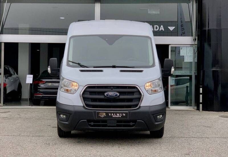 Usado Ford Transit Trend 170 HP (125 kW) 2019 Branco Sedan