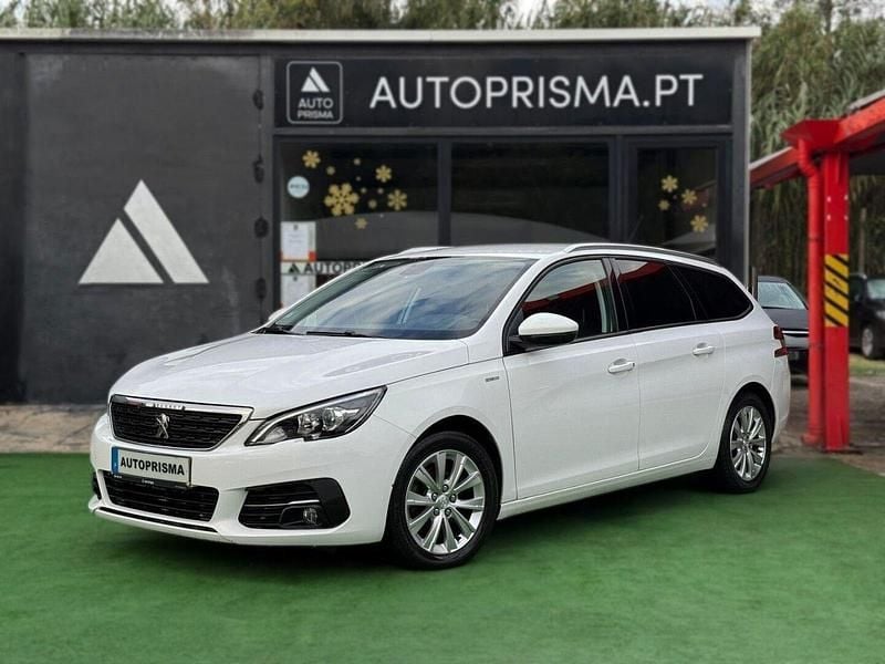 Branco Usado 2019 Peugeot 308 Style Carrinha | € 13.990 (Preço justo) - Imagem 1/4