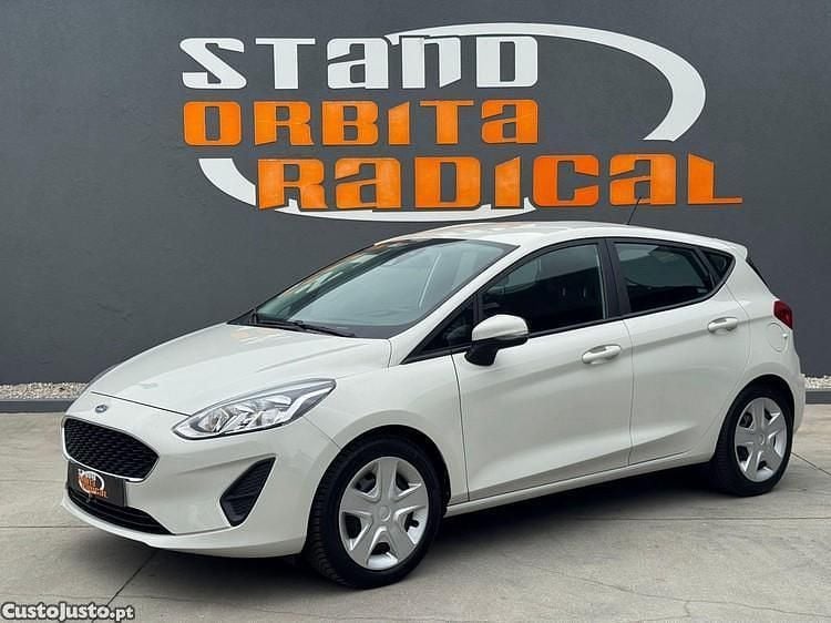 Branco Usado 2020 Ford Fiesta Business Edition Citadino | € 10.950 (Preço justo) - Imagem 1/1