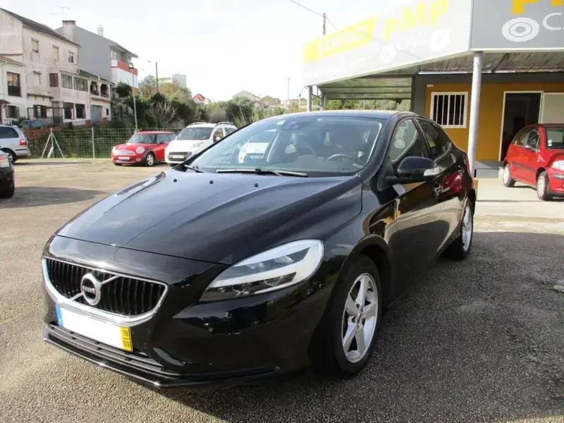 Preto Usado 2018 Volvo V40 Kinetic Carrinha | € 15.900 (Preço justo) - Imagem 1/4