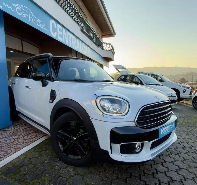 Usado Mini One Countryman 116 HP (85 kW) 2019 Branco SUV