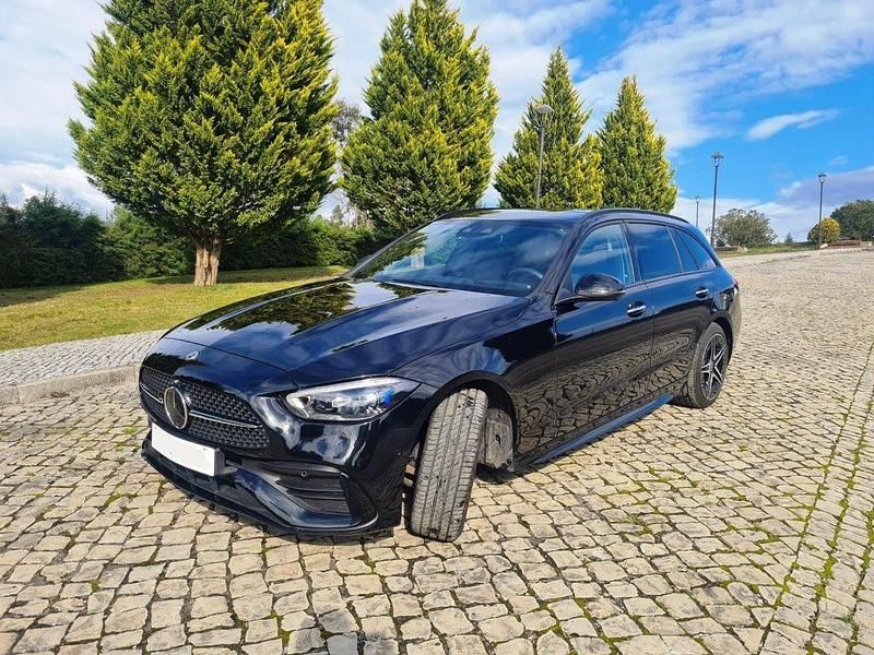 Preto Usado 2023 Mercedes C300e AMG line Carrinha | € 57.500 - Imagem 1/4