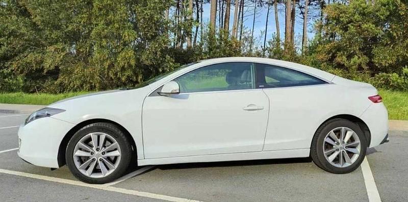 Usado 2013 Renault Laguna III Coupé | € 11.500 - Imagem 1/4