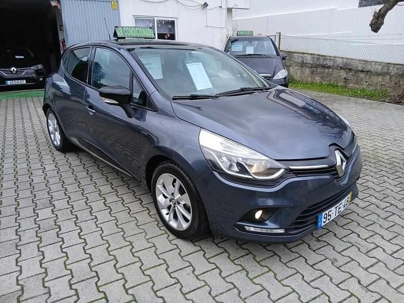Usado Renault Clio IV 90 HP (66 kW) 2017 Cinzento Citadino