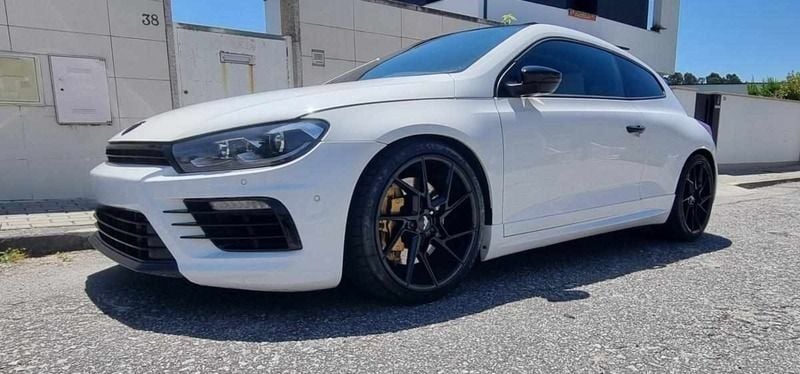 Branco Usado 2017 VW Scirocco R-line Coupé | € 30.000 - Imagem 1/4