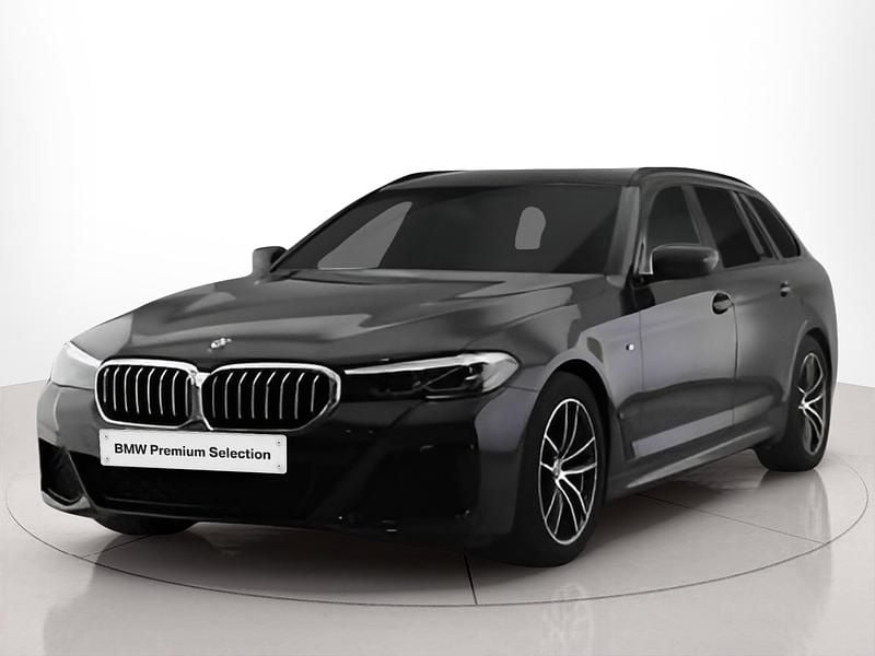 Cinzento Usado 2023 BMW 520 Carrinha | € 43.790 (Preço justo) - Imagem 1/4