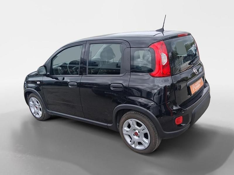 Usado Fiat Panda Red 70 HP (51 kW) 2024 Preto Sedan