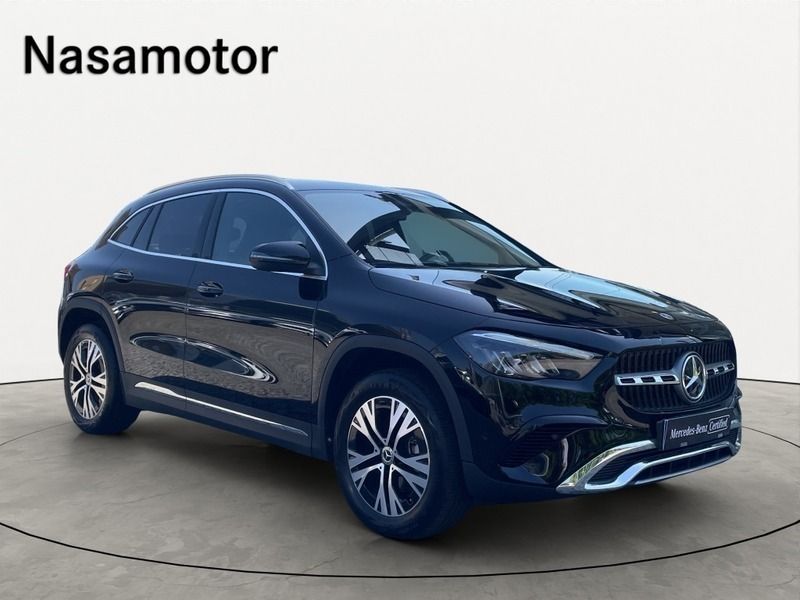 Preto Usado 2024 Mercedes GLA180 SUV | € 48.500 (Preço justo) - Imagem 1/4