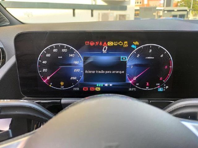 Usado Mercedes B180 116 HP (85 kW) 2023 Preto night Monovolume