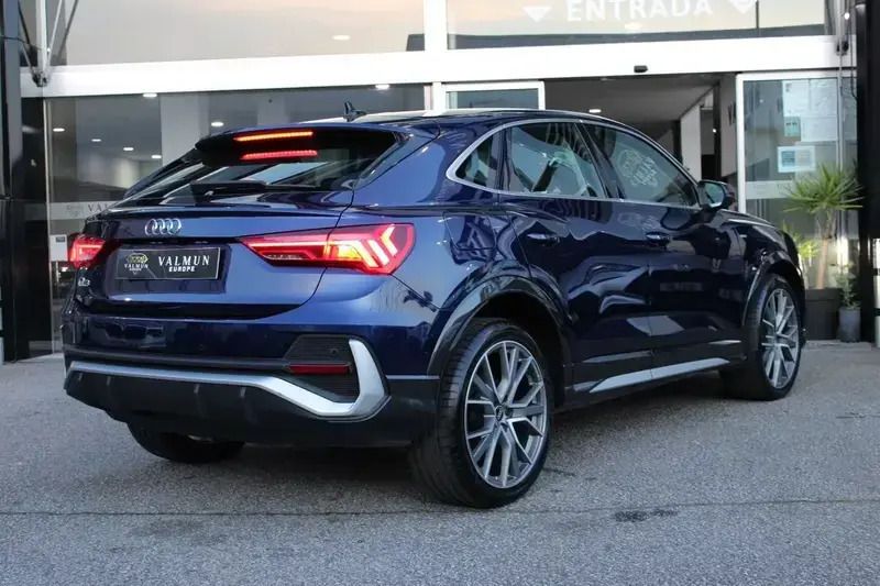 Usado Audi Q3 Sportback 150 HP (110 kW) 2021 Azul SUV