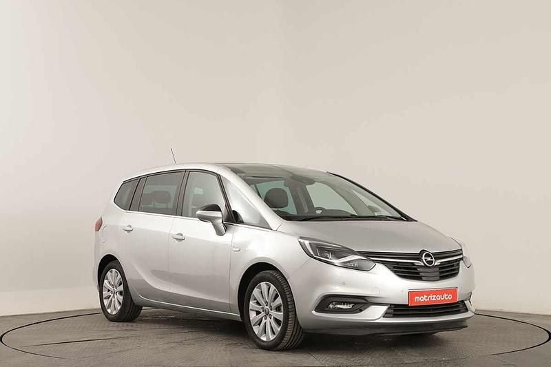 Cinzento Usado 2019 Opel Zafira Life Van | € 25.999 - Imagem 1/4