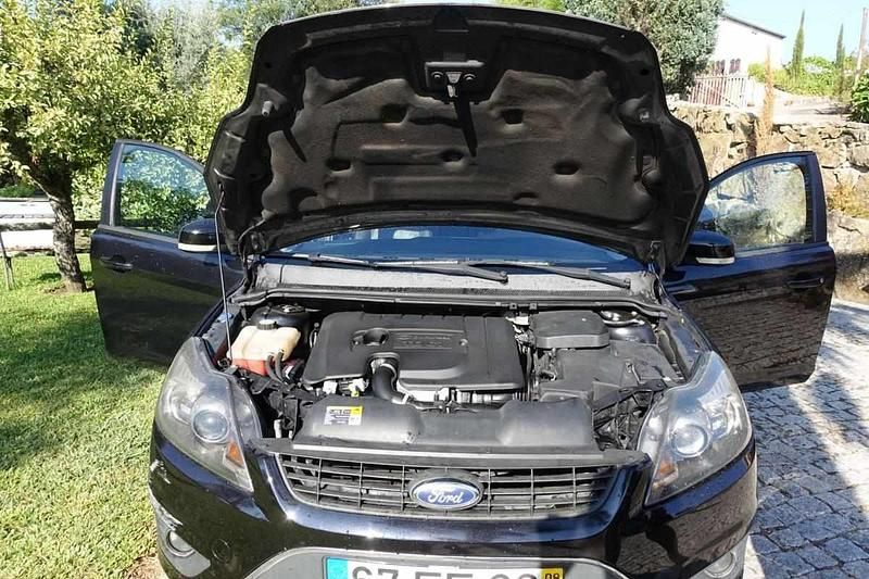 Usado Ford Focus 109 HP (80 kW) 2008 Preto Citadino