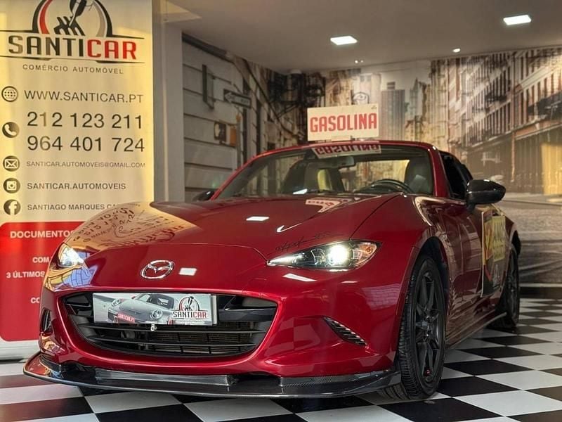Usado Mazda MX5 Evolve 131 HP (96 kW) 2018 Vermelho Cabrios