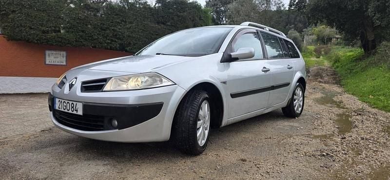 Cinzento Usado 2008 Renault Mégane III Carrinha | € 3.450 (Super Preço) - Imagem 1/4