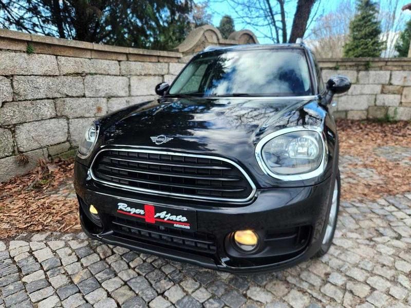 Usado Mini Countryman 116 HP (85 kW) 2018 Preto SUV