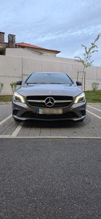 Usado 2016 Mercedes CLA180 Urban Sedan | € 14.600 (Super Preço) - Imagem 1/4