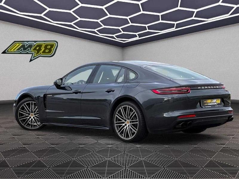Usado Porsche Panamera 462 HP (339 kW) 2017 Cinzento
