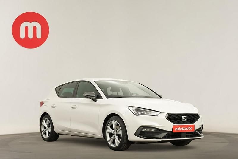Branco Usado 2022 Seat Leon FR | € 20.499 (Preço justo) - Imagem 1/4