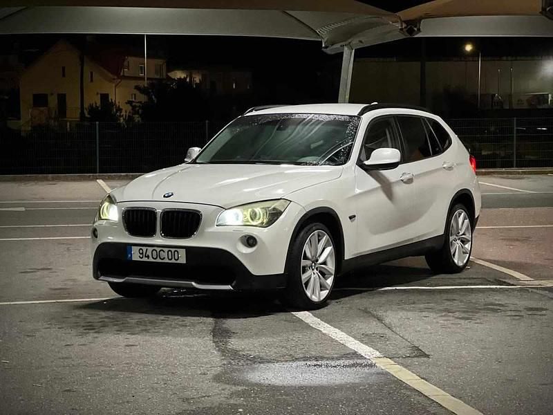 Branco Usado 2010 BMW X1 SUV | € 11.900 (Preço justo) - Imagem 1/4