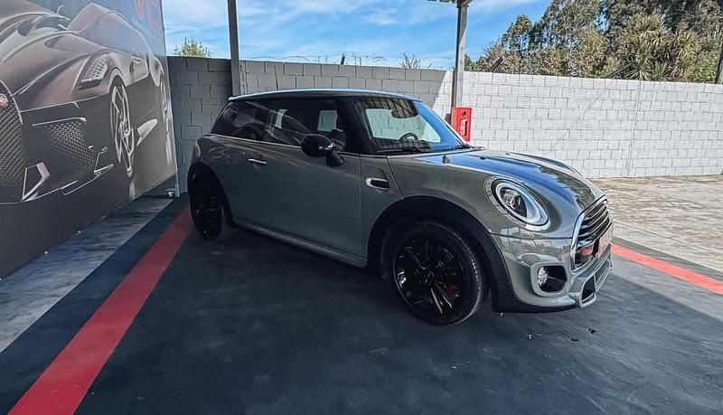 Usado Mini One D 95 HP (69 kW) 2019 Cinzento Citadino