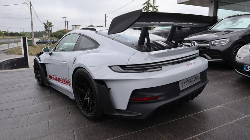 Usado Porsche 992 525 HP (386 kW) 2023 Cinzento