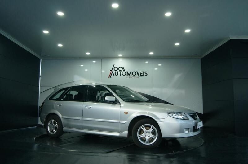Usado 2001 Mazda 323F | € 4.500 - Imagem 1/4