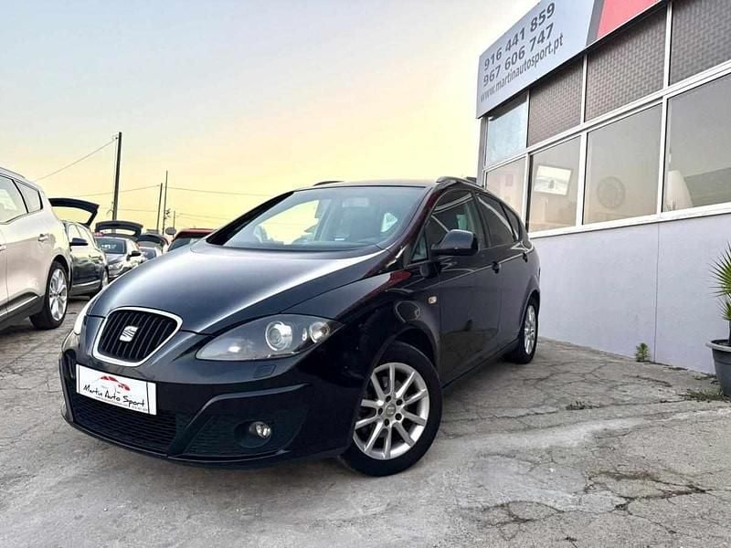 Preto Usado 2010 Seat Altea Monovolume | € 8.990 - Imagem 1/4