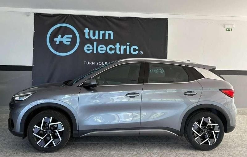 Cinzento Usado 2023 BYD Atto 3 SUV | € 28.250 (Preço justo) - Imagem 1/4