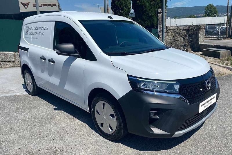 Branco Novo 2025 Nissan Townstar Monovolume | € 28.990 - Imagem 1/4